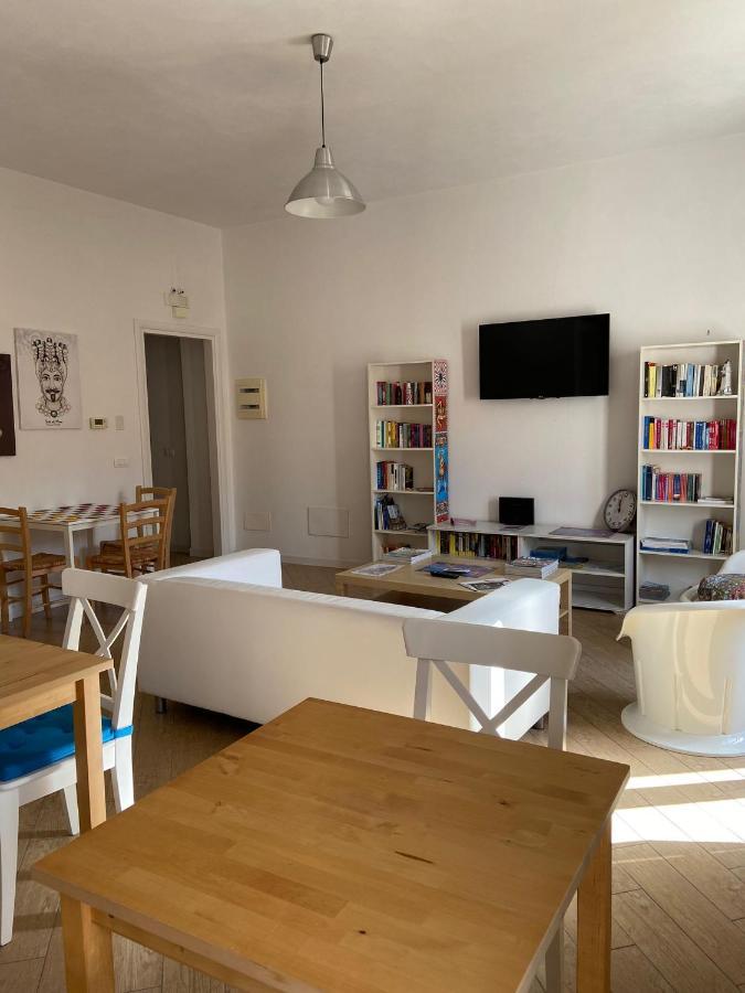 Manu'S House B&B Porto Empedocle Eksteriør billede